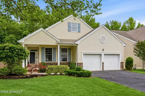 11 Morning Glory Dr, Ocean, NJ 07712