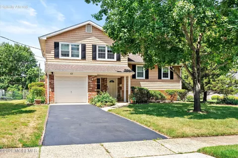 43 Brunswick Dr, Howell, NJ 07731