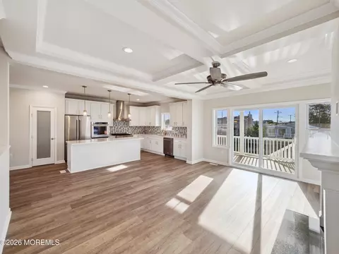 Living - 21 Bayview Dr, Brick, NJ 08723 photo 4 of 5