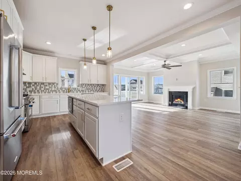 Kitchen - 21 Bayview Dr, Brick, NJ 08723 photo 4 of 4