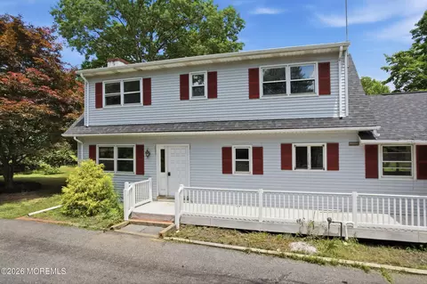365 Stagecoach Rd, Millstone, NJ 08510