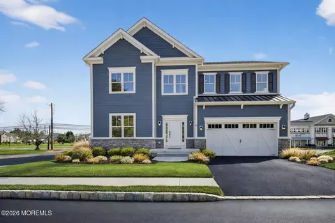 4 Arthur Ln, Cranbury, NJ 08512