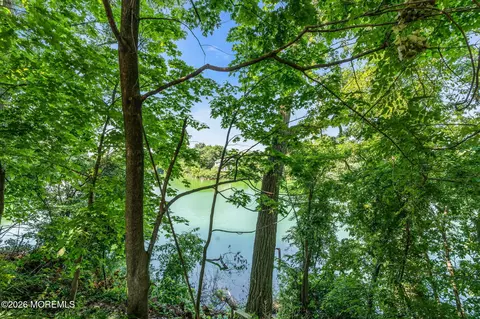 8 Johnson Ave, Matawan, NJ 07747