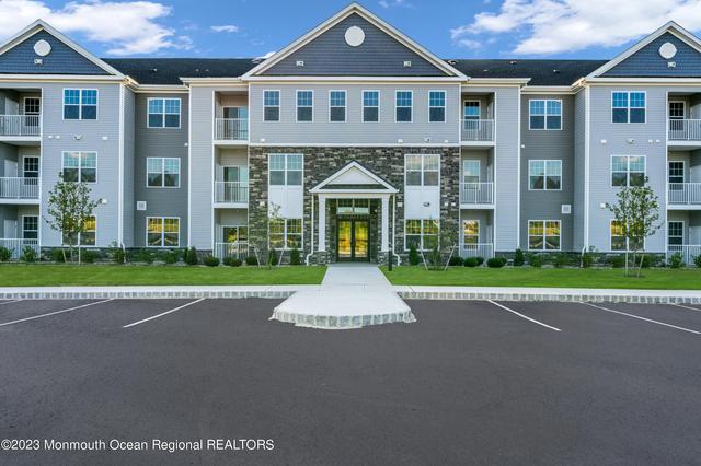 750 Lighthouse Dr #3302, Barnegat, NJ 08005