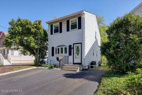 945 N Concourse, Keyport, NJ 07735