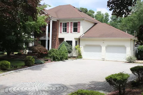30 Mill Rd, Manalapan, NJ 07726