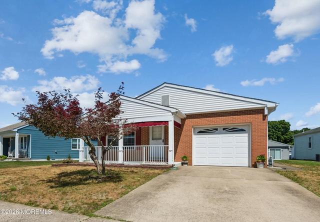 9 Haiti Ct, Toms River, NJ 08757
