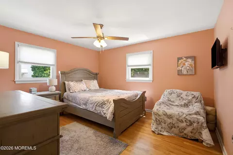 Bedroom - 412 Midstreams Rd, Brick, NJ 08724 photo 2 of 2