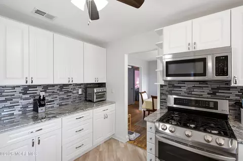 Kitchen - 412 Midstreams Rd, Brick, NJ 08724 photo 3 of 4