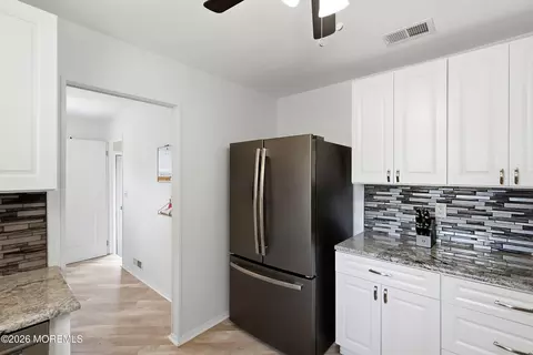 Kitchen - 412 Midstreams Rd, Brick, NJ 08724 photo 4 of 4
