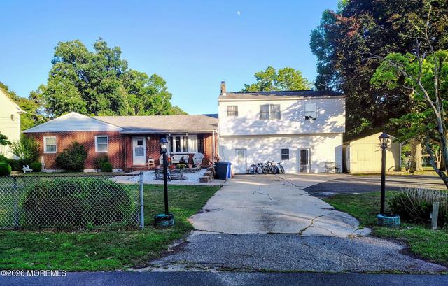 93 Outboard Ave, Manahawkin, NJ 08050