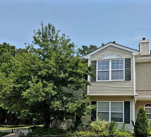 105 Sandpiper Ln #105, Bayville, NJ 08721