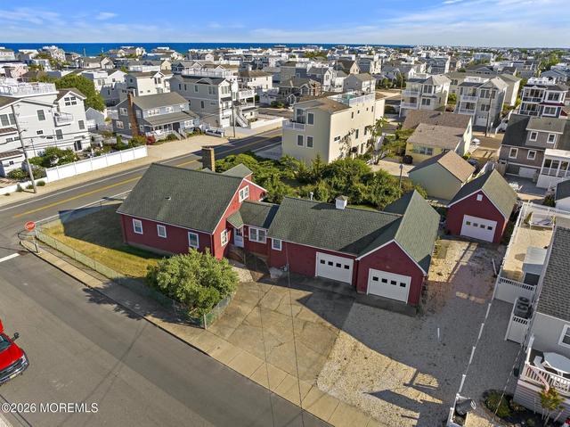 20 E South 33rd St, Long Beach Township, NJ 08008