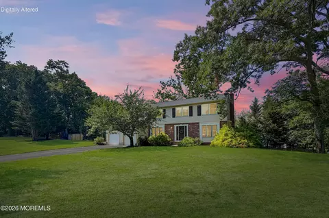 25 Rimwood Ln, Howell, NJ 07731