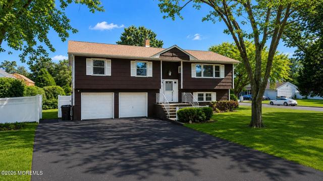 708 Auth Ave, Oakhurst, NJ 07755