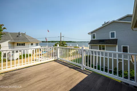 Exterior - 1 E Avalon Ave, Ocean Gate, NJ 08740 photo 6 of 8