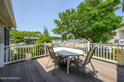 Exterior - 1 E Avalon Ave, Ocean Gate, NJ 08740 photo 3 of 8