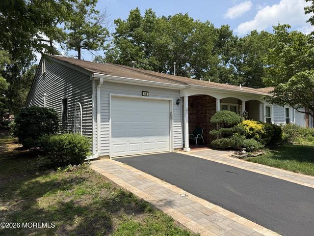 68 Jean St, Lakewood, NJ 08701