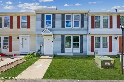 23 Theresa Ct, Galloway, NJ 08205