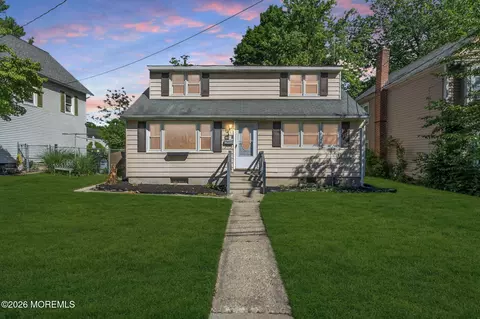 68 Woodside Ave #B, Newton, NJ 07860