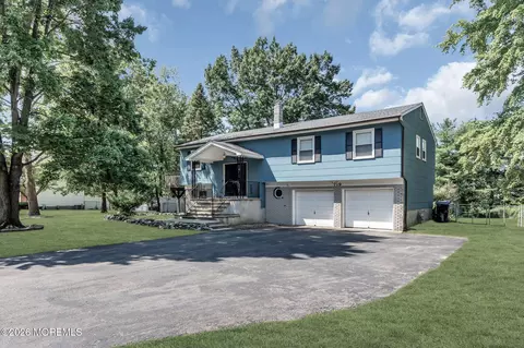 779 Lexington Dr, Brick, NJ 08724