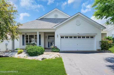 6 Greensprings Dr, Lakewood, NJ 08701