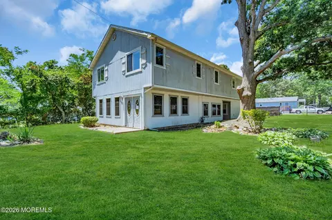 58 Chadwick Ave, Toms River, NJ 08753