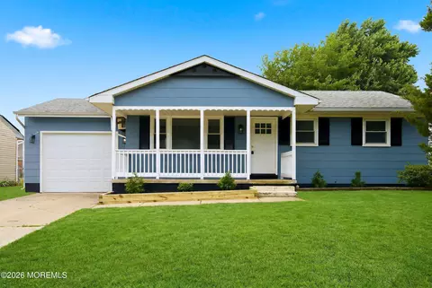 212 Twin Lakes Blvd, Little Egg Harbor, NJ 08087
