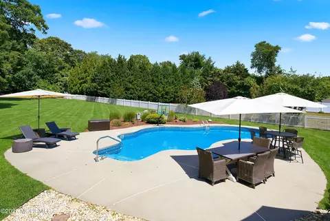Exterior - 650 Millbrook Rd, Brick, NJ 08724 photo 8 of 8