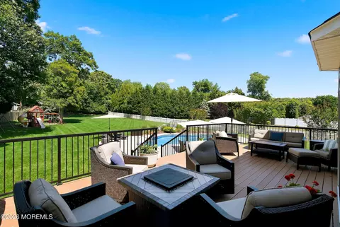 Exterior - 650 Millbrook Rd, Brick, NJ 08724 photo 6 of 8