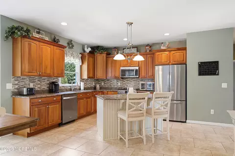 Kitchen - 650 Millbrook Rd, Brick, NJ 08724 photo 2 of 3
