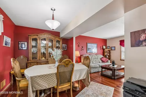 807 Constitution Dr, Brick, NJ 08724 photo 4