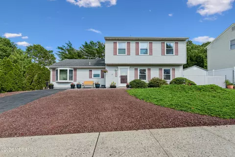 807 Constitution Dr, Brick, NJ 08724