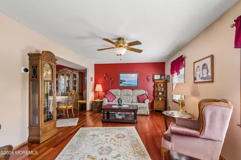 807 Constitution Dr, Brick, NJ 08724 photo 2