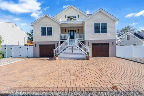 3157 Sterling St, Toms River, NJ 08753
