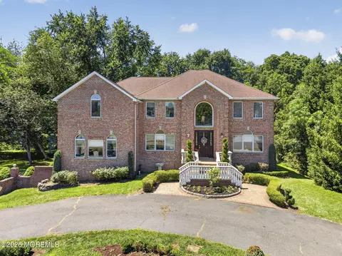 425 Iron Bridge Rd, Freehold, NJ 07728