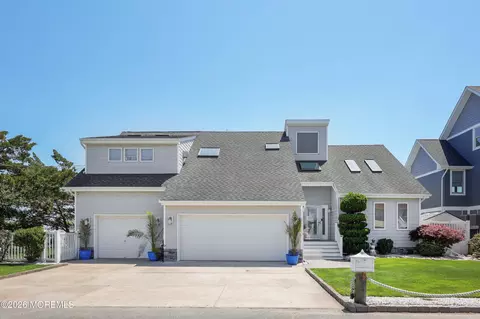 43 Channel Rd, Toms River, NJ 08753