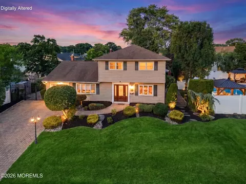 3 Cork Pl, Hazlet, NJ 07730