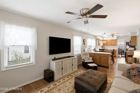 252 Martine Way, Lakewood, NJ 08701