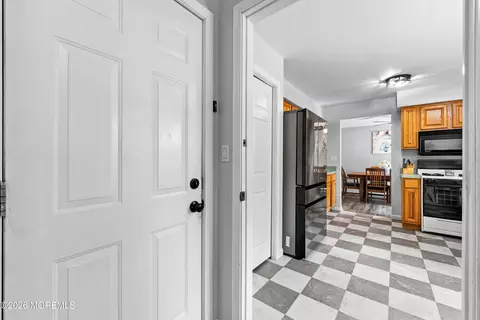 Entry Way - 55 Cedar Dr, Brick, NJ 08723 photo 3 of 3