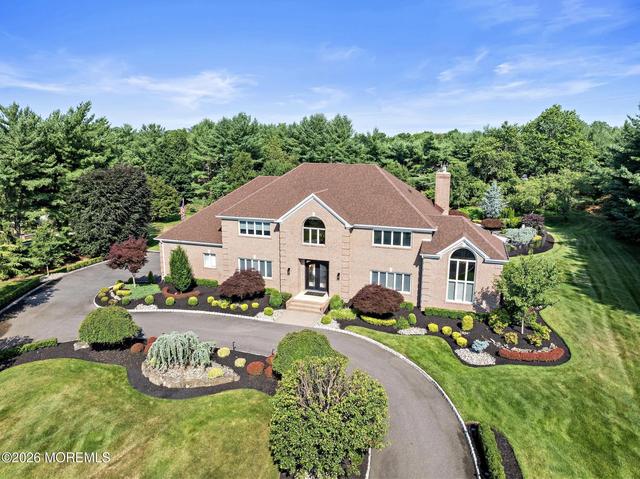 2 Victorian Hl, Manalapan, NJ 07726