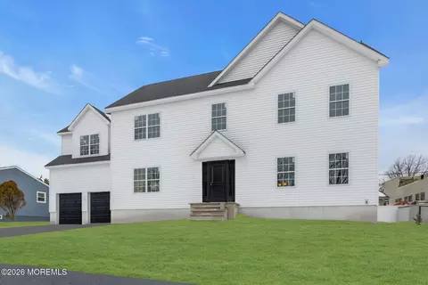 1027 Mereline Ave, Avenel, NJ 07001
