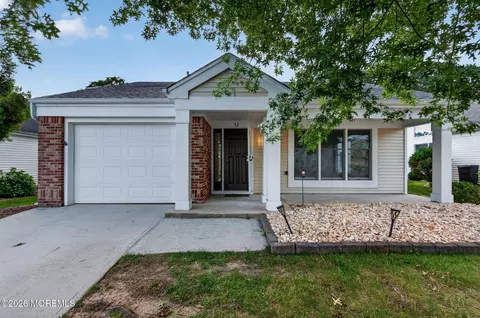 2381 Coral Leaf Rd, Toms River, NJ 08755