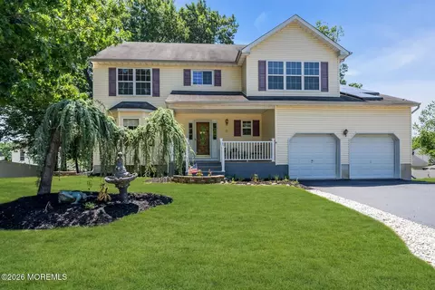 8 Colleen Way, Neptune City, NJ 07753