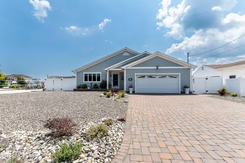 1149 E Hickory Dr, Lanoka Harbor, NJ 08734
