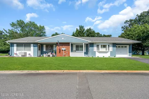 8 A Arizona Ave, Whiting, NJ 08759