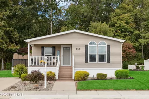 110 Woody Rd, Freehold, NJ 07728