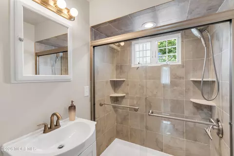 Bath - 4 Middlesex Rd, Matawan, NJ 07747 photo 1 of 3