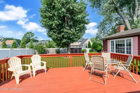 Exterior - 4 Middlesex Rd, Matawan, NJ 07747 photo 2 of 6
