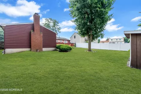 Exterior - 4 Middlesex Rd, Matawan, NJ 07747 photo 5 of 6